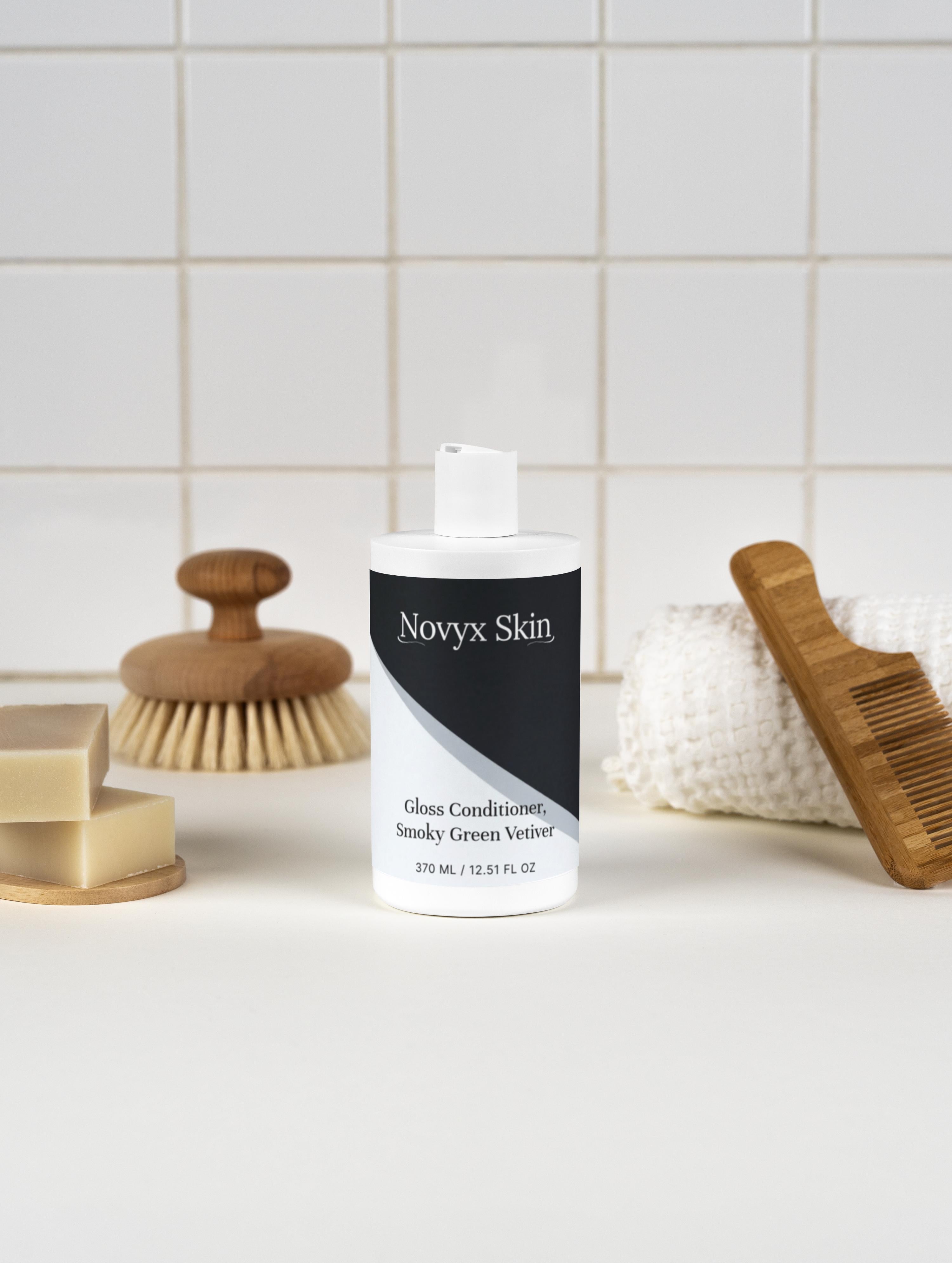 Gloss Conditioner, Smoky Green Vetiver
